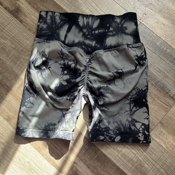 Gym shorts - Picture 2 of 4